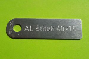 Štítek hliníkový AL40 15.02 - se zaoblenými rohy, (100 ks/balení)